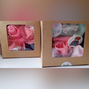 Sweet baby girl 💕 diaper cupcake treats ☺️